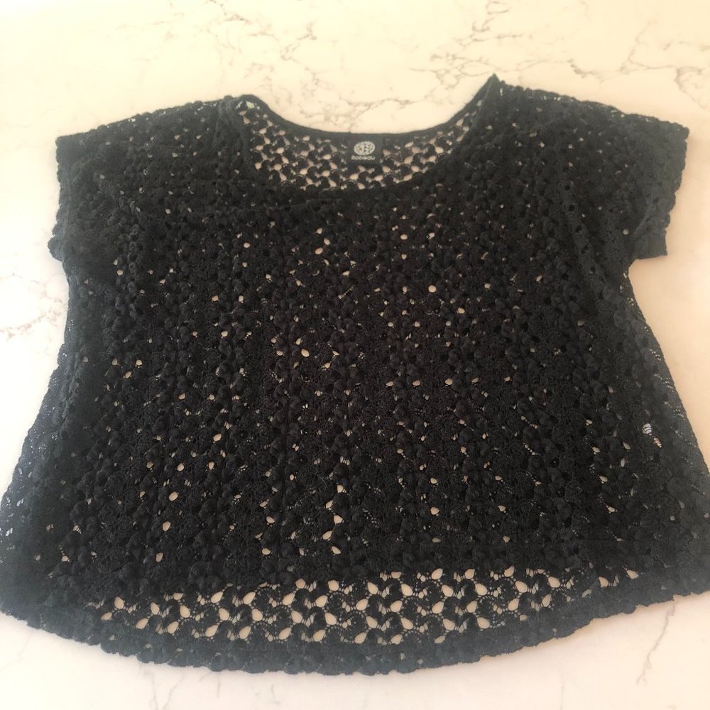 Bobeau Crochet Loose Fitting Top